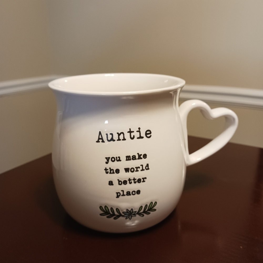 Auntie Heart Handle White Mug